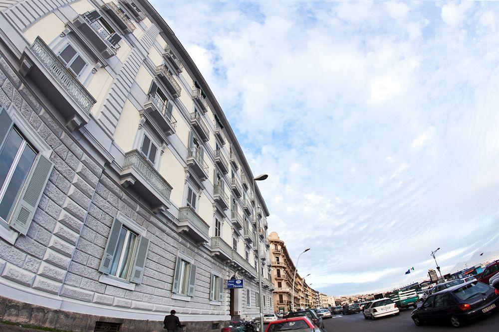H Rooms Boutique Hotel Naples Exterior photo