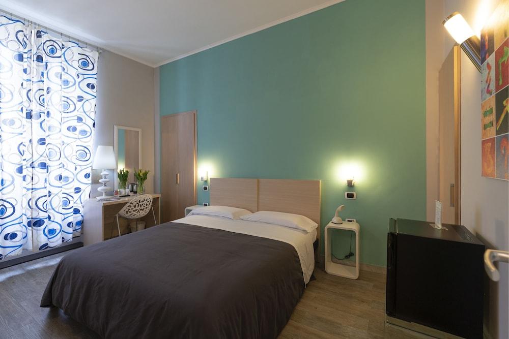 H Rooms Boutique Hotel Naples Exterior photo