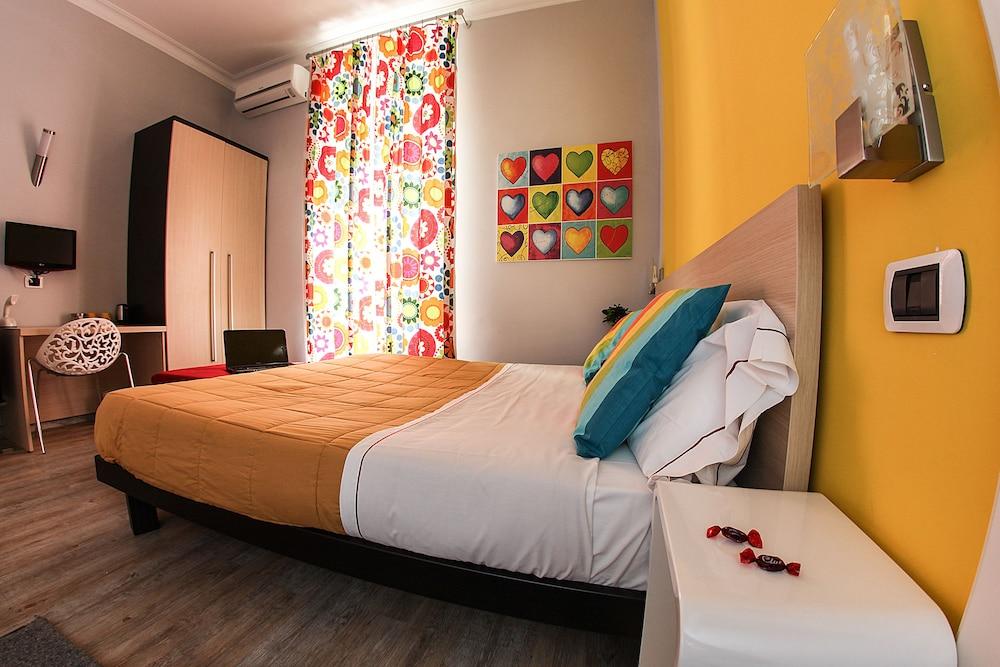 H Rooms Boutique Hotel Naples Exterior photo