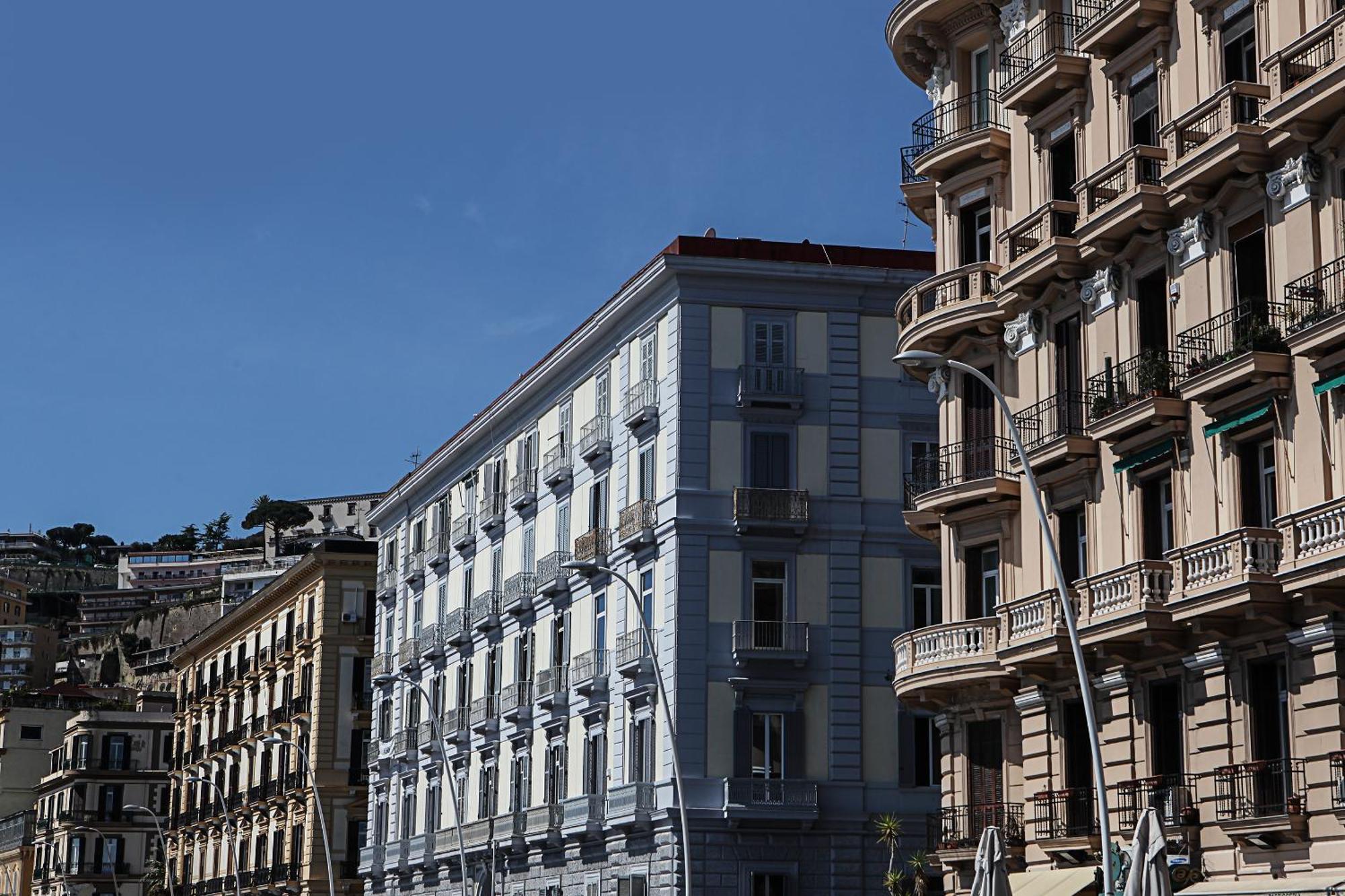 H Rooms Boutique Hotel Naples Exterior photo