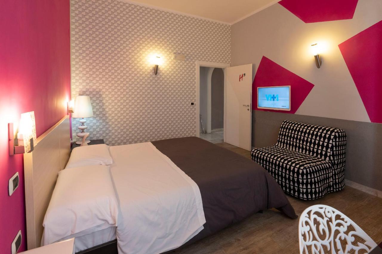 H Rooms Boutique Hotel Naples Exterior photo