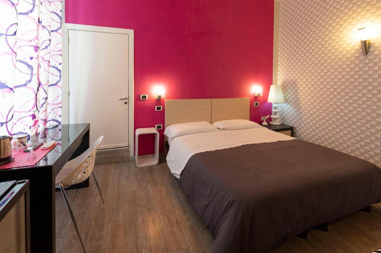 H Rooms Boutique Hotel Naples Exterior photo
